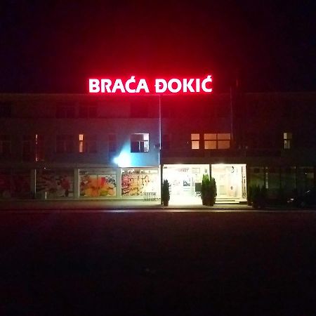Guesthouse Dokic Leskovac  Exteriör bild