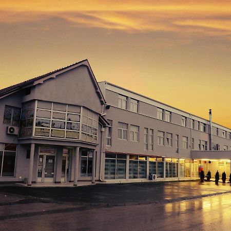 Guesthouse Dokic Leskovac  Exteriör bild