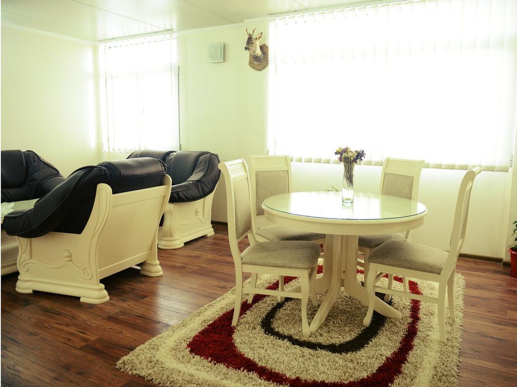Guesthouse Dokic Leskovac  Rum bild